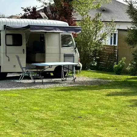 Campsite Car J9 *